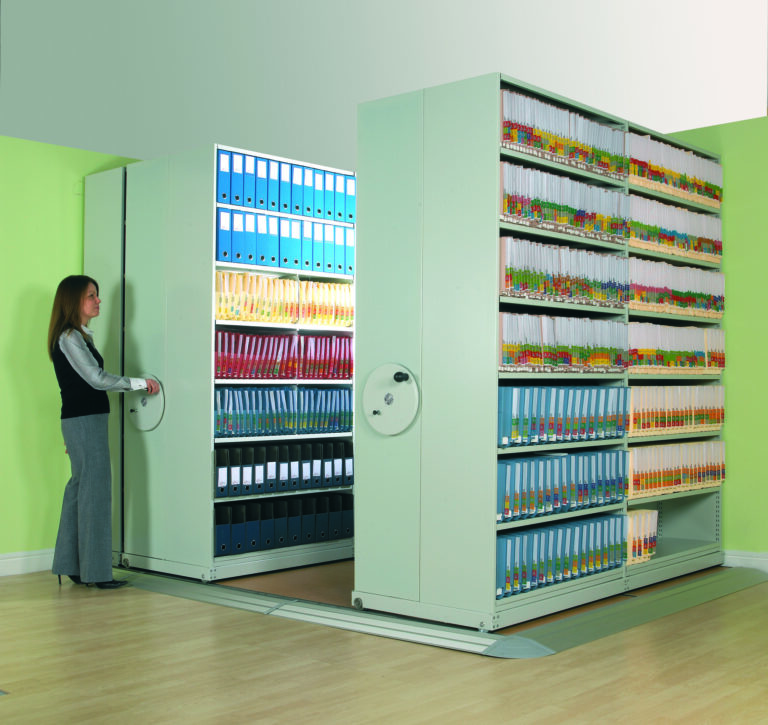 2 mobilni arhivni stelazhi 1