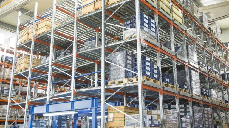 1 push back paletna sistema