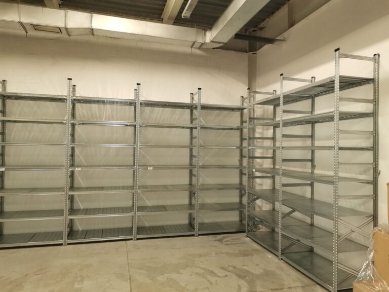 2. stelazhi za arhiv scaled