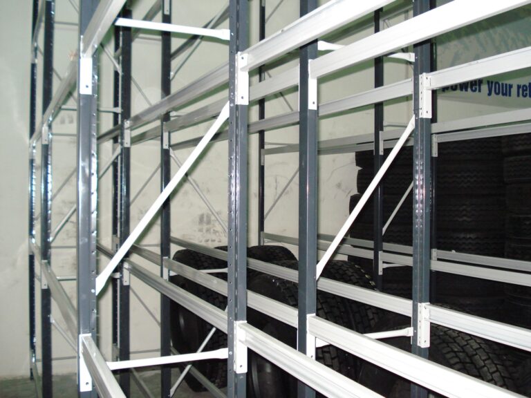 2. stelazhi za gumi scaled