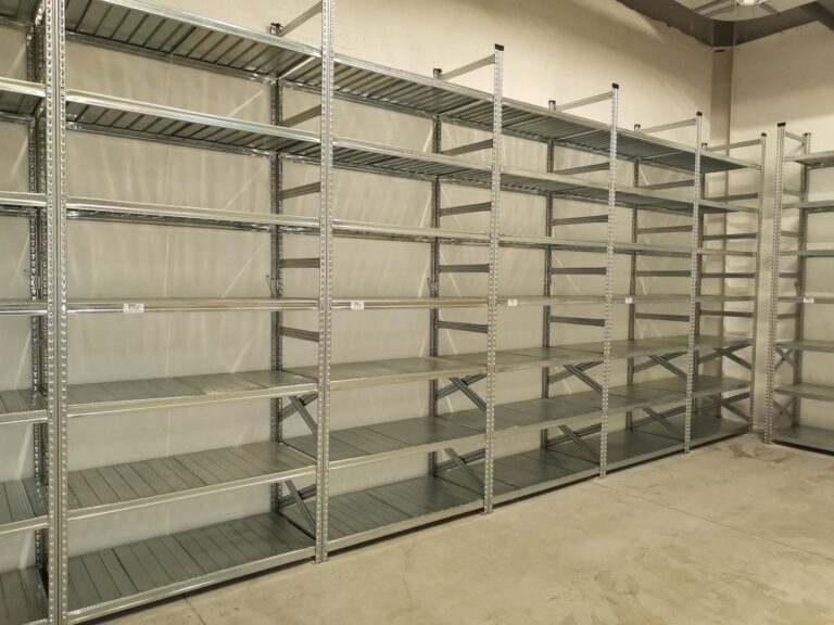 3. stelazhi za arhiv scaled